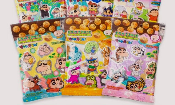 クレヨンしんちゃんタトゥーシールビスケット(チョコ、ミルク味）